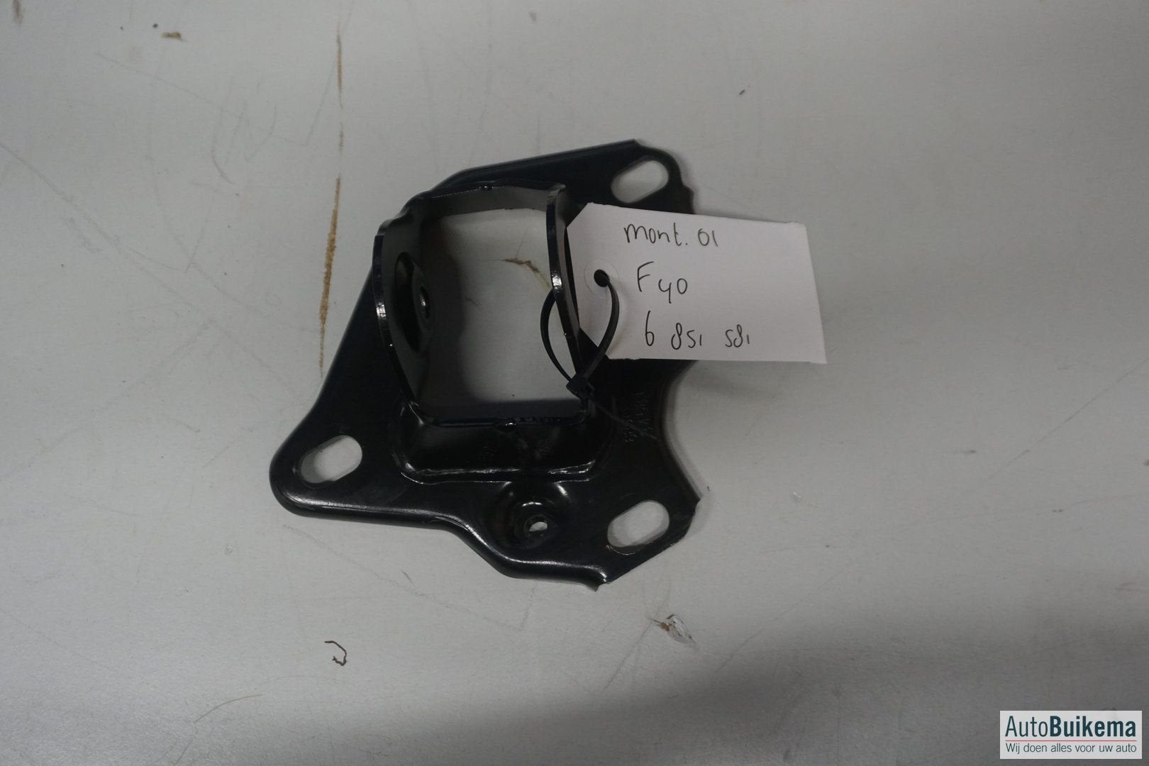 Origineel BMW 1 serie F40 draagarmsteun linksachter, Gebruikt, -, -, Ophalen of Verzenden