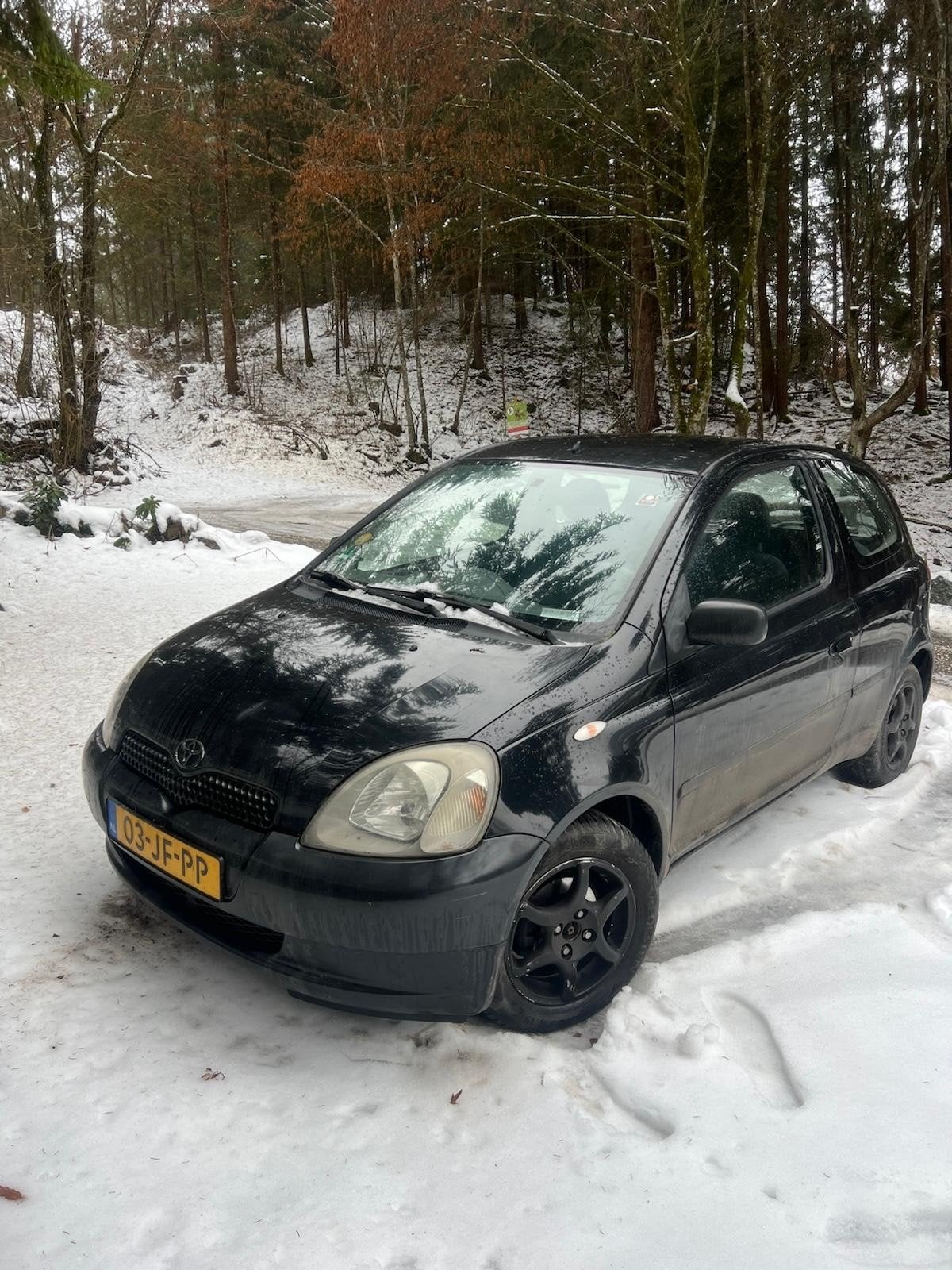 Toyota Yaris uit 2002, Auto's, Toyota, Voorwielaandrijving, 1299 cc, 31 €/maand, 4 cilinders
