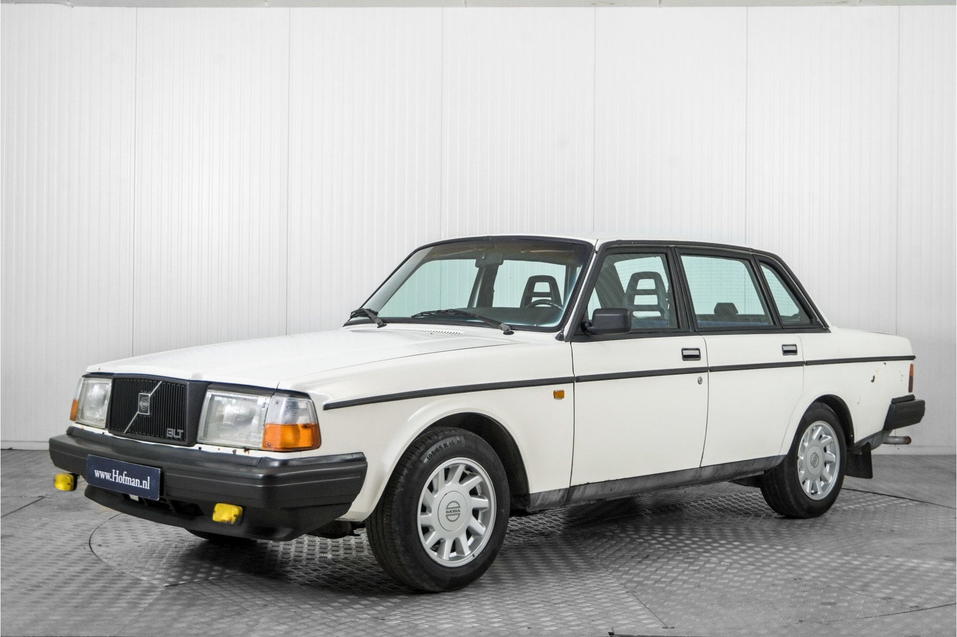 Volvo 244 2.3 GLE Overdrive (bj 1984), Gebruikt, Overige modellen, 4 cilinders, Wit