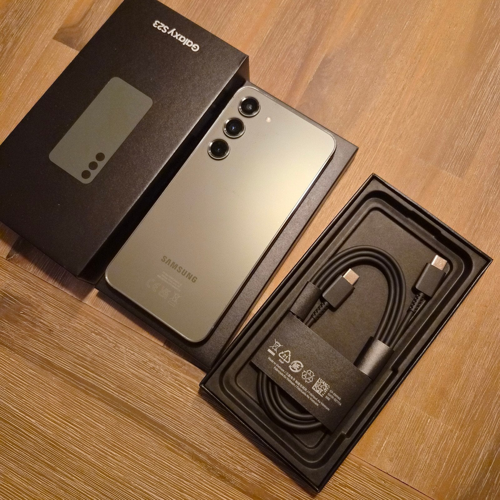 Foto 6 van Samsung Galaxy S23