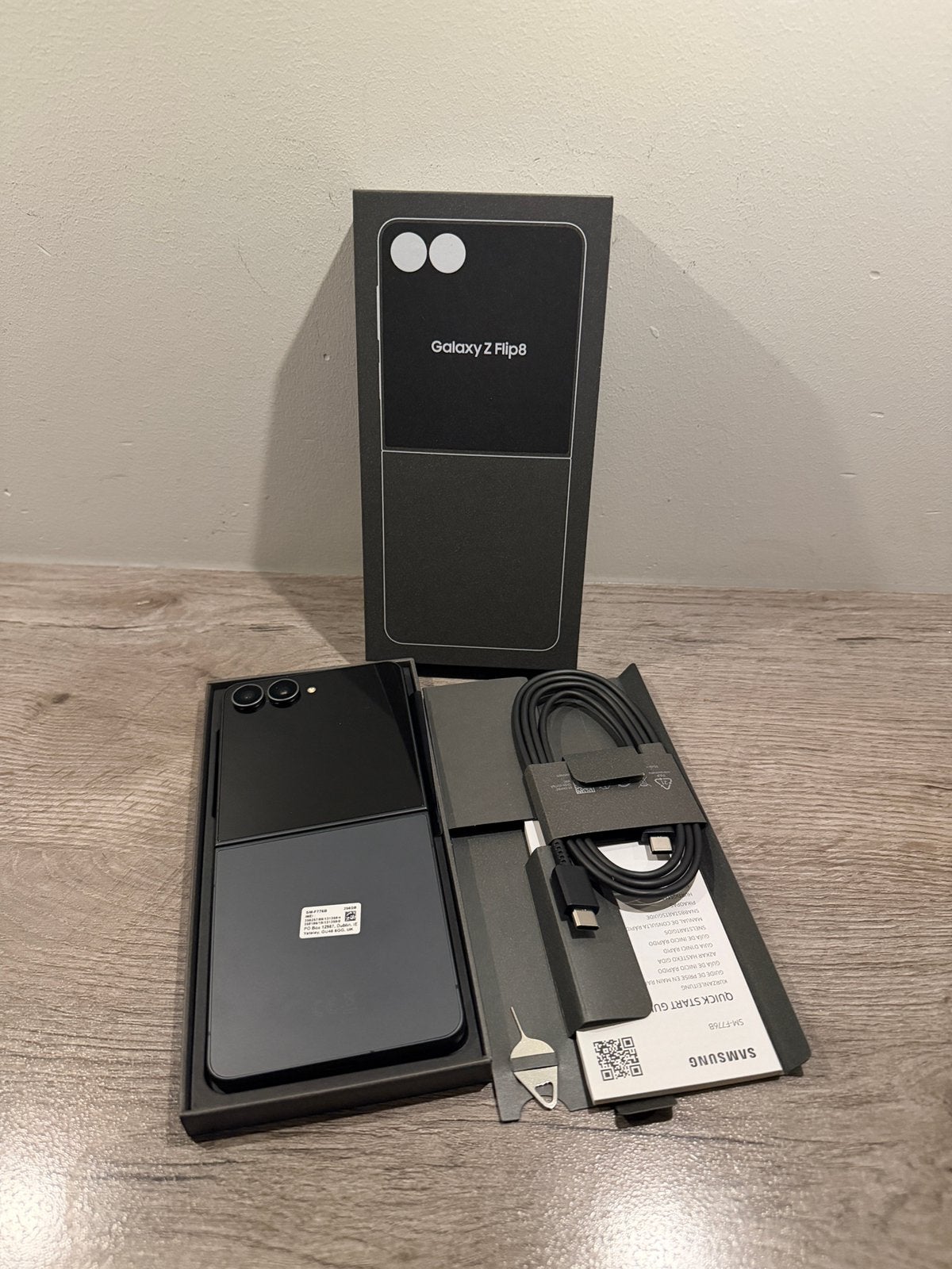 Samsung Z Flip 8 256GB, Zwart, Ophalen of Verzenden, Zo goed als nieuw, Zonder simlock