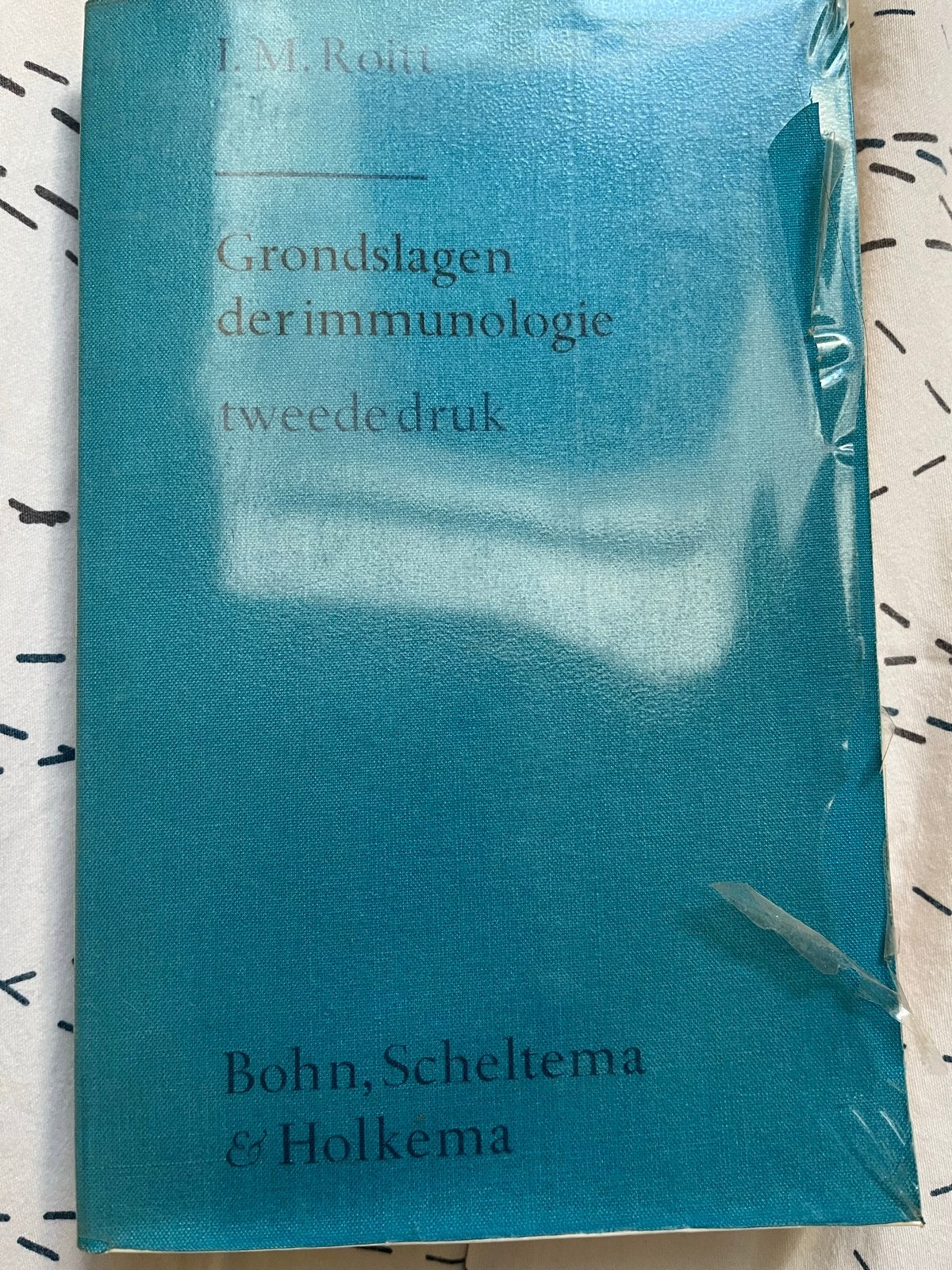 Grondslagen der immunologie - I.M. Roitt (tweede druk), Ophalen of Verzenden, Beta, Gelezen, HBO