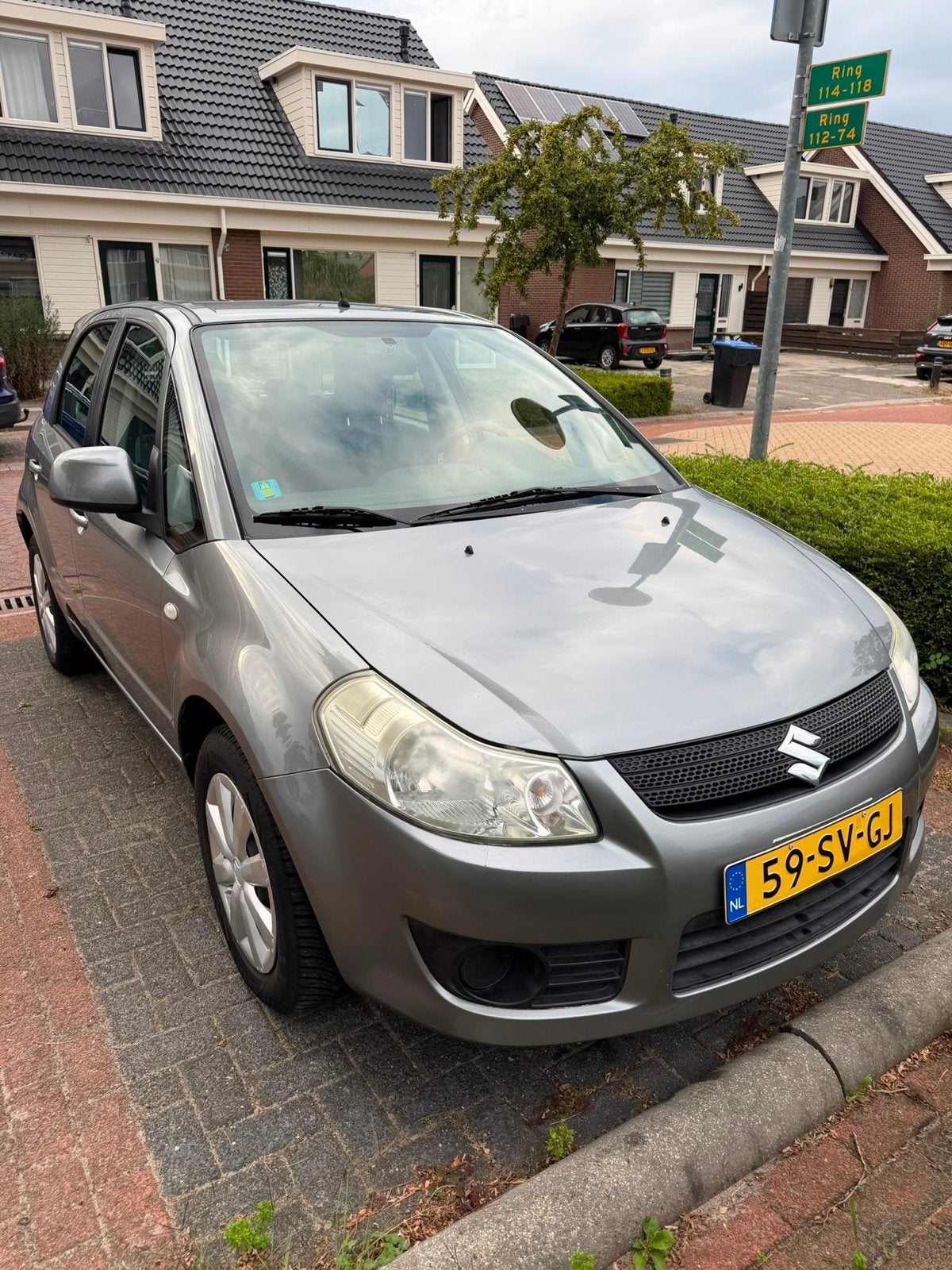 Suzuki SX4 1.6 2006 Grijs, Auto's, Voorwielaandrijving, Zwart, 4 cilinders, 49 €/maand