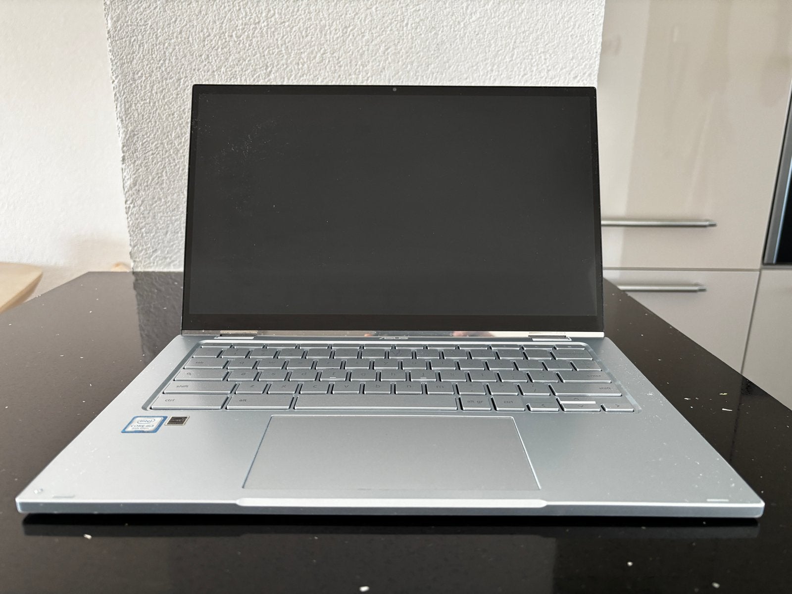 Asus Chromebook C433T - Defecte batterij, werkt op stroom, Ophalen of Verzenden, Niet werkend, 4 GB of minder