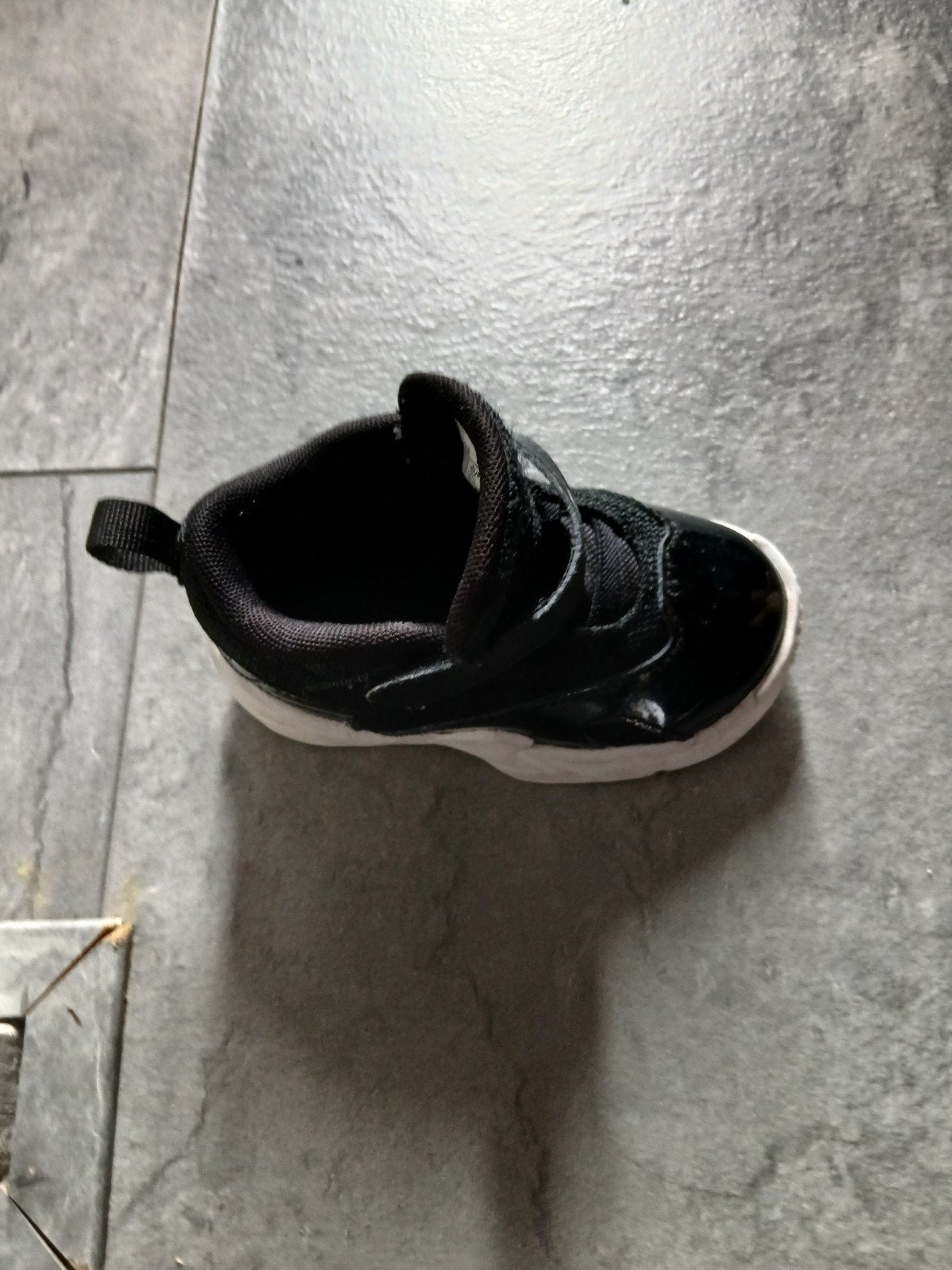 Air Jordan baby schoenen maat 22, Ophalen of Verzenden