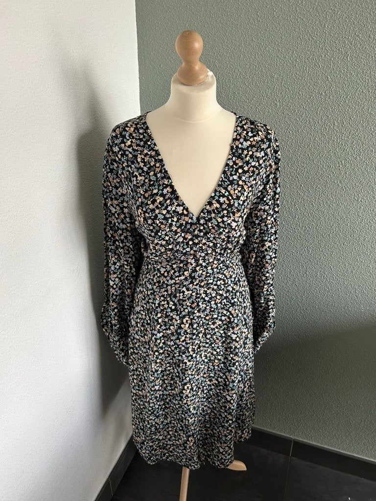 Fabienne Chapot maat 40 bloemetjes Lynn dress 143, Kleding | Dames, Jurken, Zo goed als nieuw, Maat 38/40 (M), Blauw, Knielengte