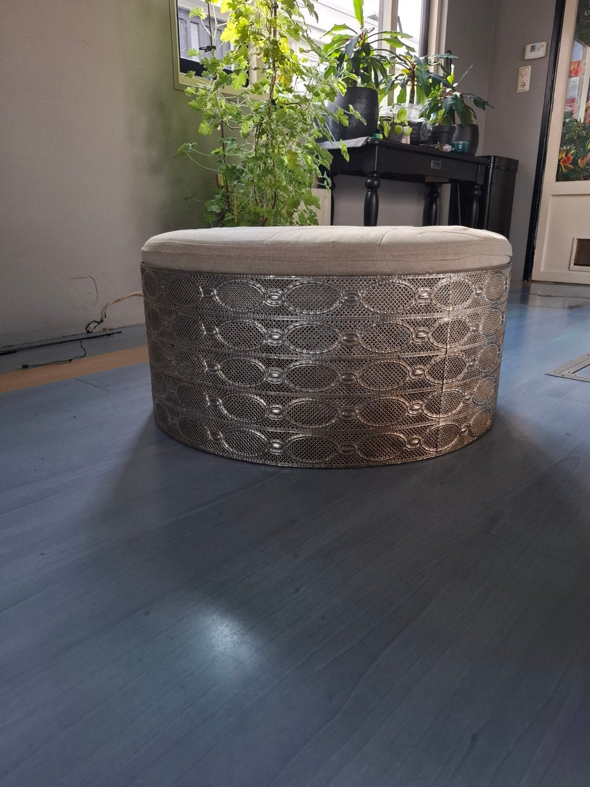 poef/bijzettafel, Ophalen, Rond