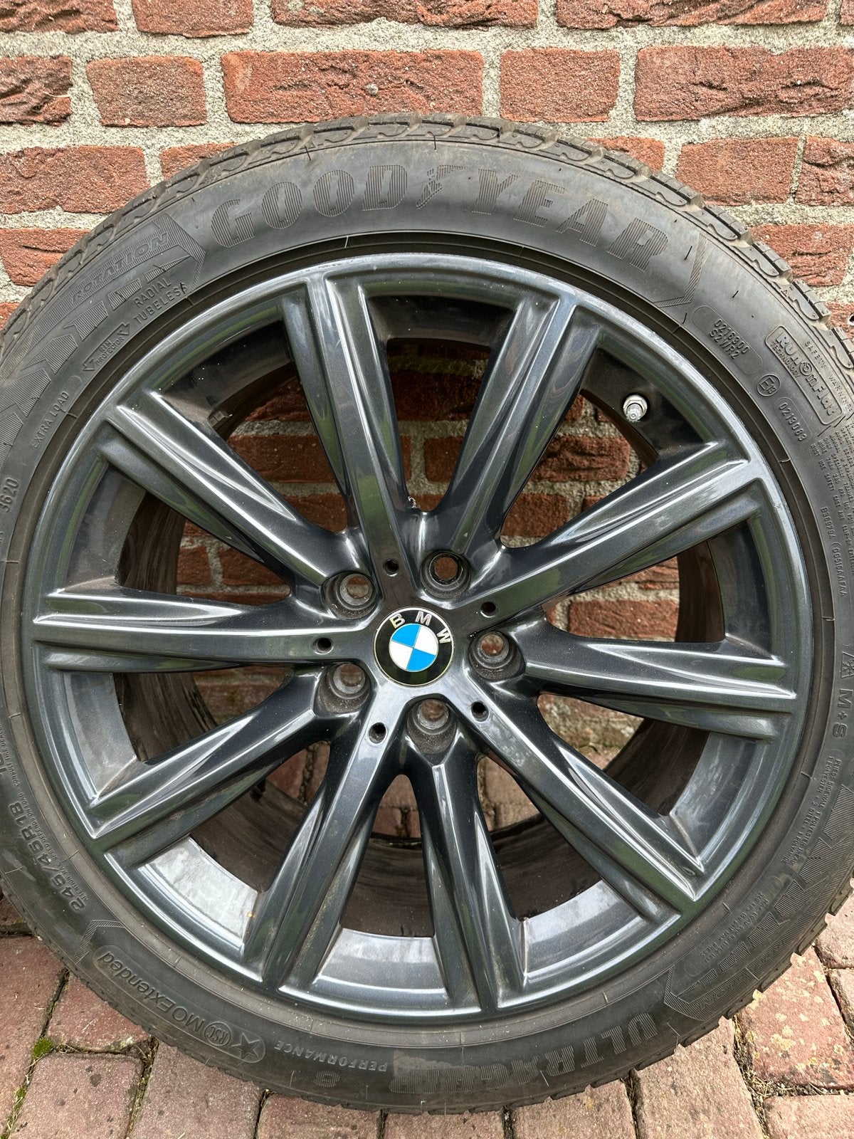 BMW Styling 684 velgen met Goodyear winterbanden, Auto-onderdelen, Ophalen, 18 inch, Banden en Velgen, Winterbanden