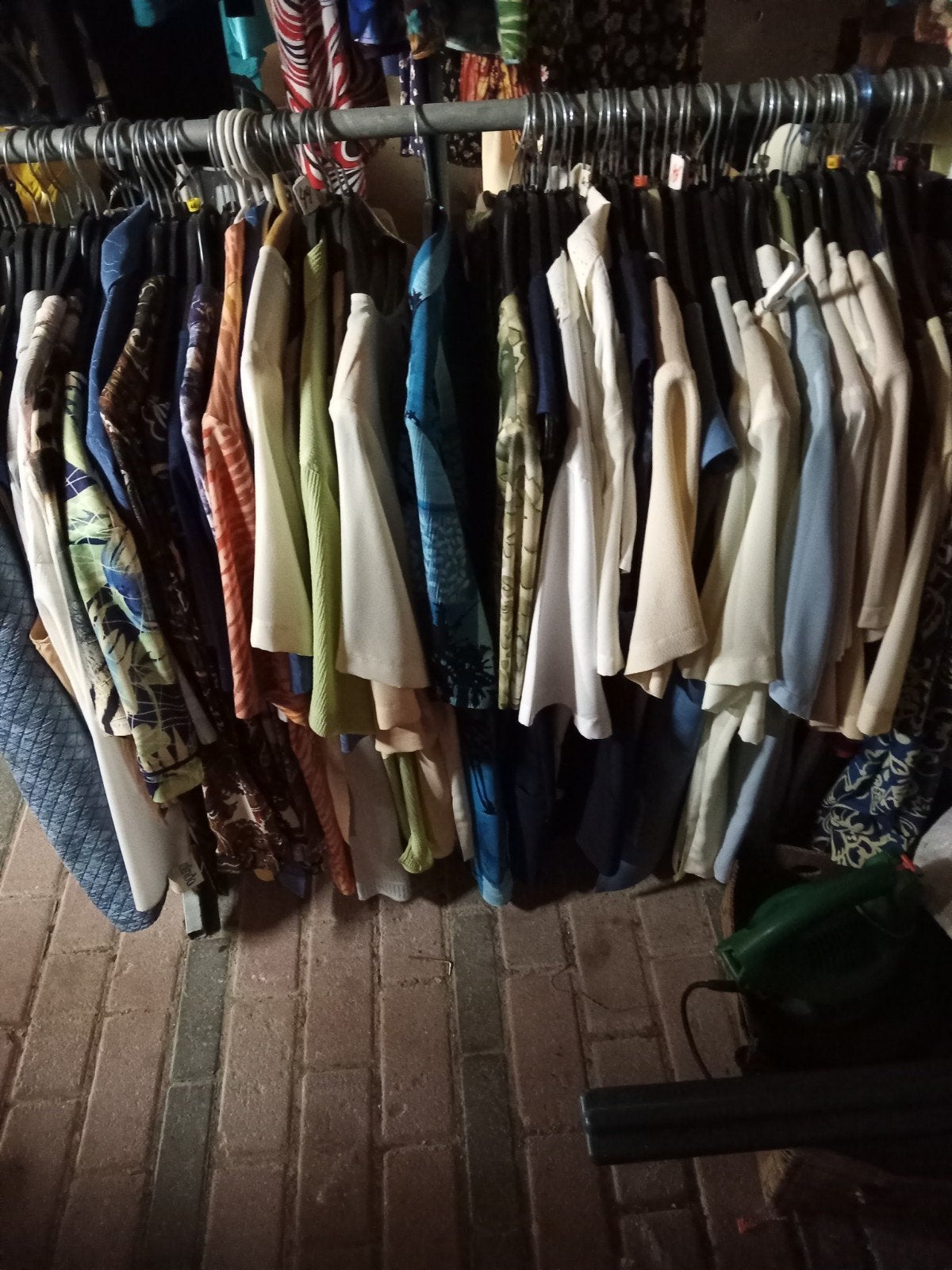 Grote Partij Kleding, Ophalen