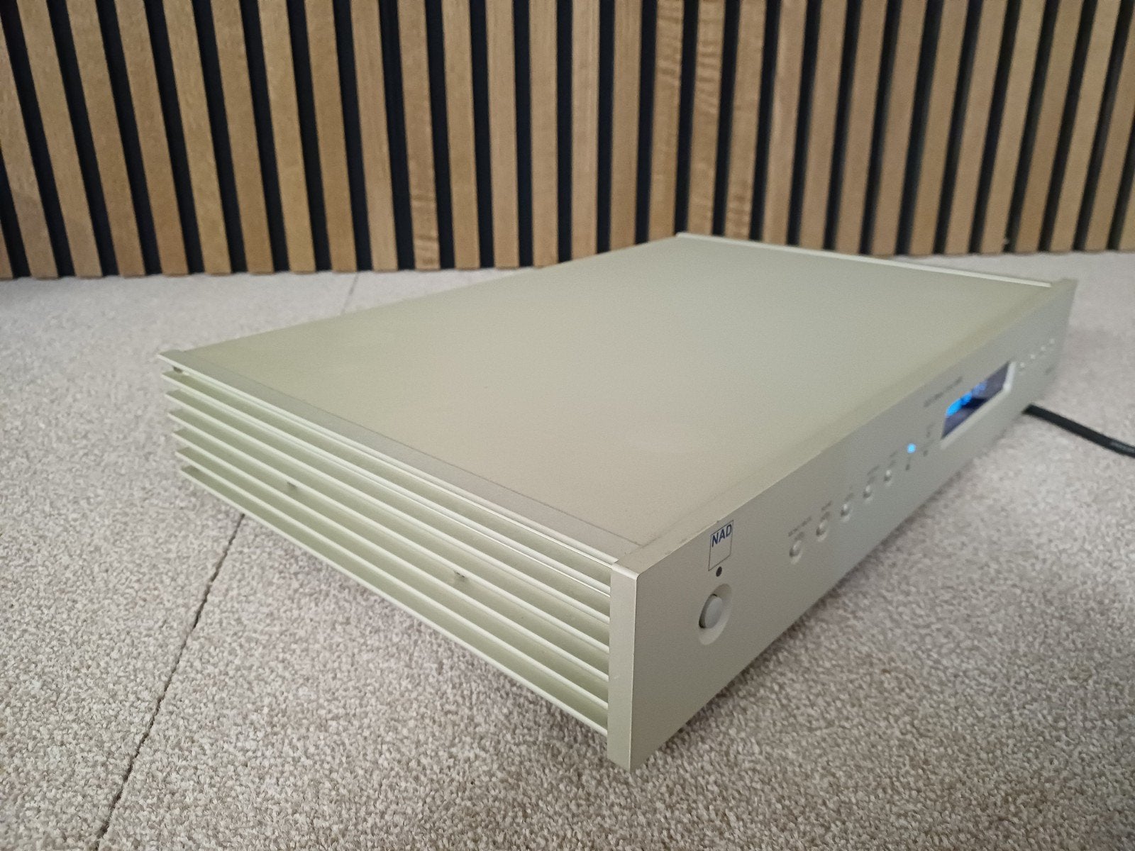 Foto 6 van NAD S400 RDS Stereo Tuner - Hoogwaardige Radio-ontvanger