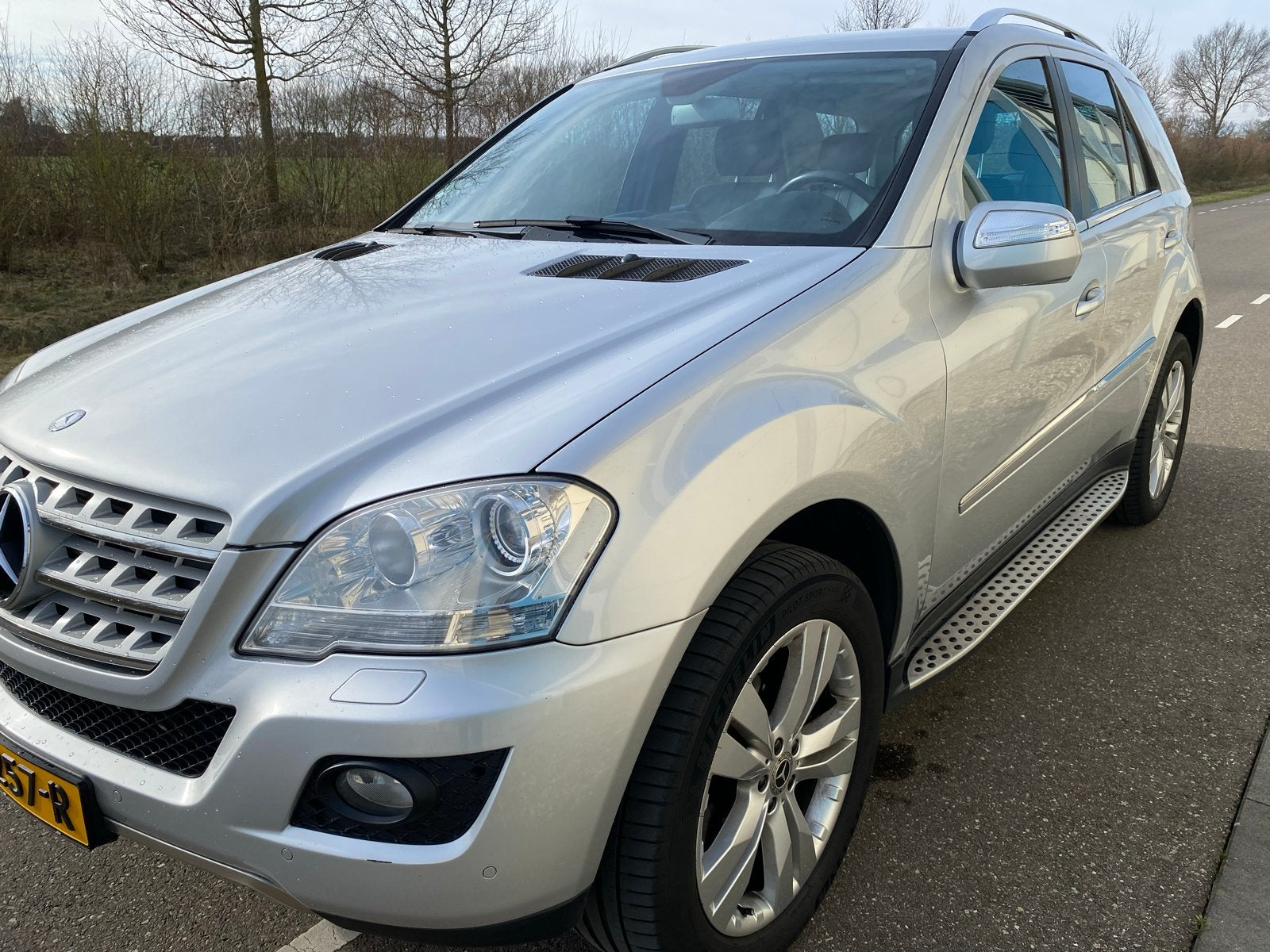 Mercedes-Benz M-Klasse 3.2 CDI Ml350 4MATIC AUT 2009 Grijs, Automaat, 255 €/maand, 2987 cc, 11 km/l