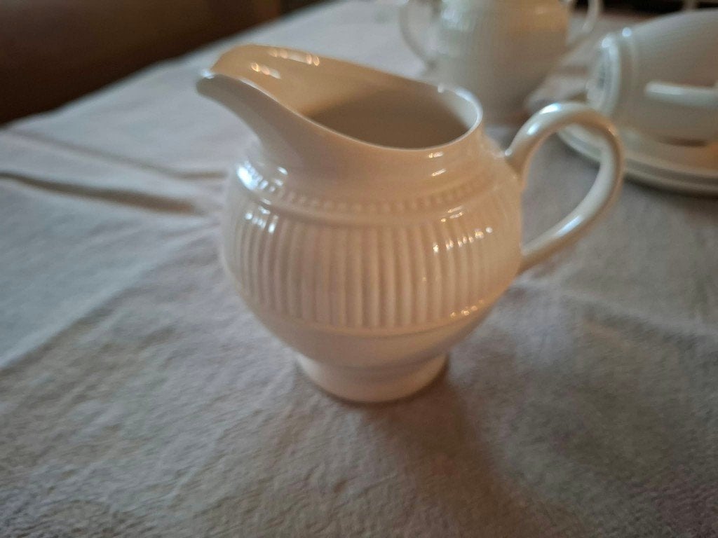 Wedgwood koffieservies 12 delig, Klassiek, Ophalen of Verzenden, Zo goed als nieuw, Compleet servies