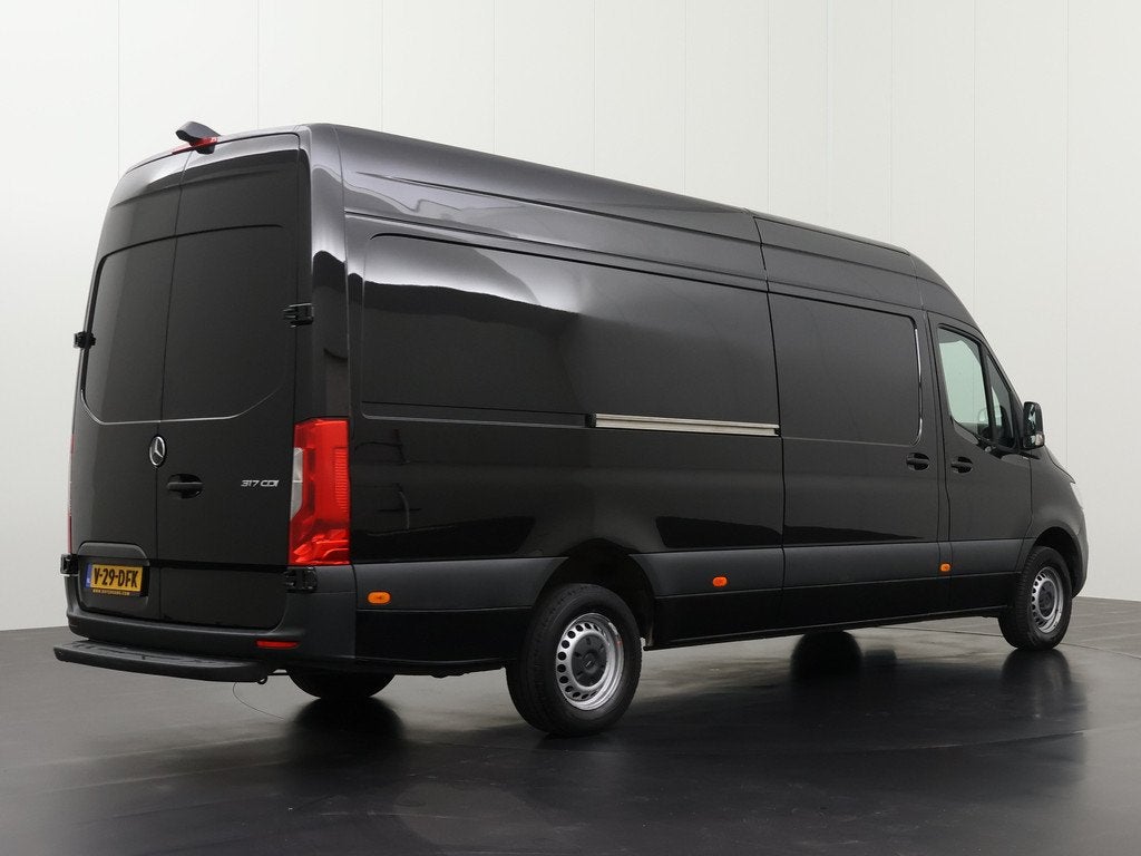 Mercedes-Benz Sprinter 317CDI L3H2 Maxi | Multimedia | Camer, Auto's, Gebruikt, 4 cilinders, 2000 kg, Zwart