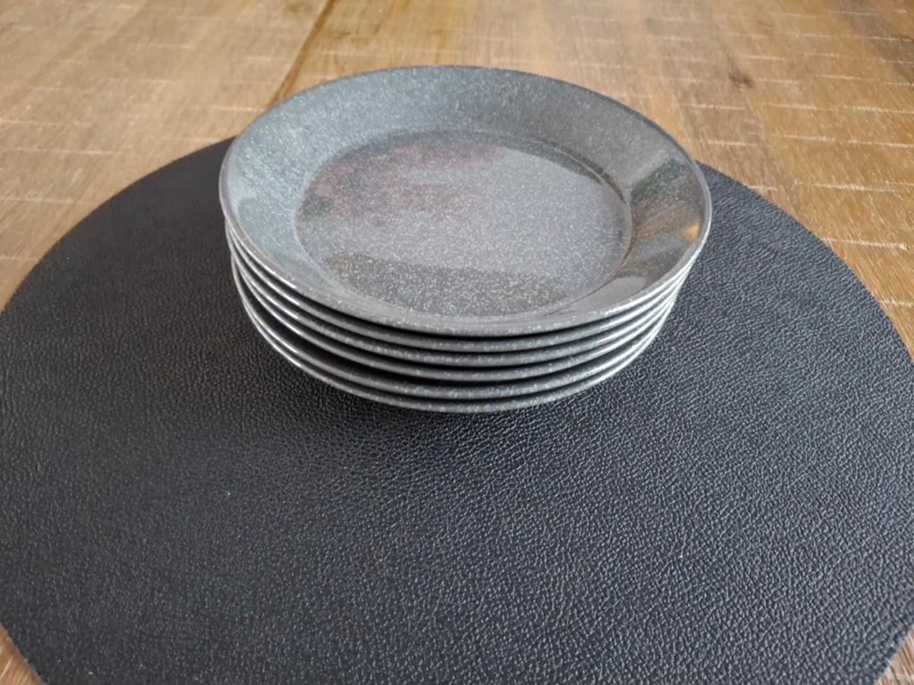 Iittala Teema bord 17cm, Huis en Inrichting, Keuken | Servies, Zo goed als nieuw, Bord(en), Effen, Porselein, Ophalen