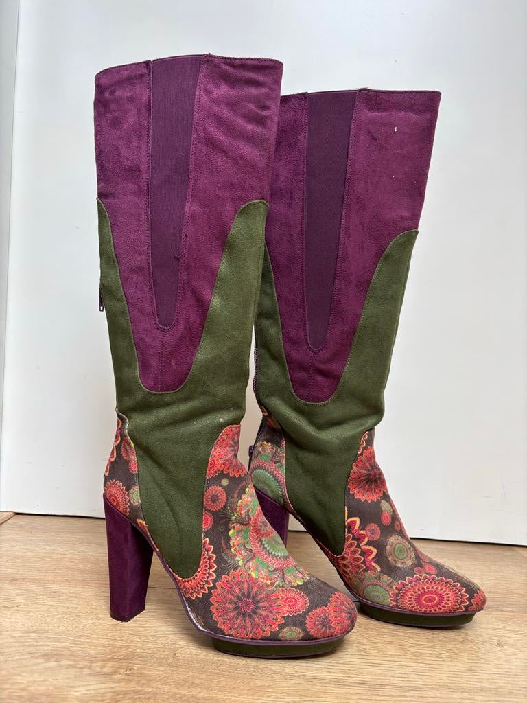 Desigual Laarzen - Kleurrijk en Uniek Design, Hoge laarzen, Overige kleuren, Ophalen of Verzenden, Zo goed als nieuw