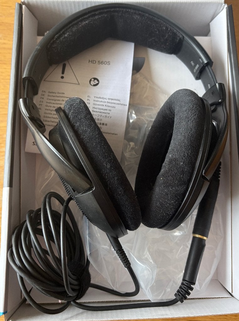 Sennheiser HD 560S Over-Ear Koptelefoon (Compleet in doos), Sennheiser, Ophalen of Verzenden, Over-ear, Zwart