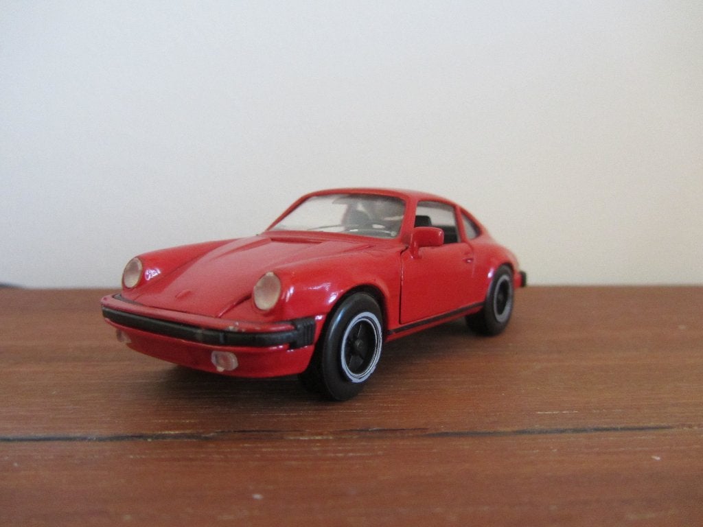NZG Porsche 911 Carrera, Hobby en Vrije tijd, Modelauto's | 1:43, Ophalen of Verzenden, Zo goed als nieuw, Auto, Overige merken