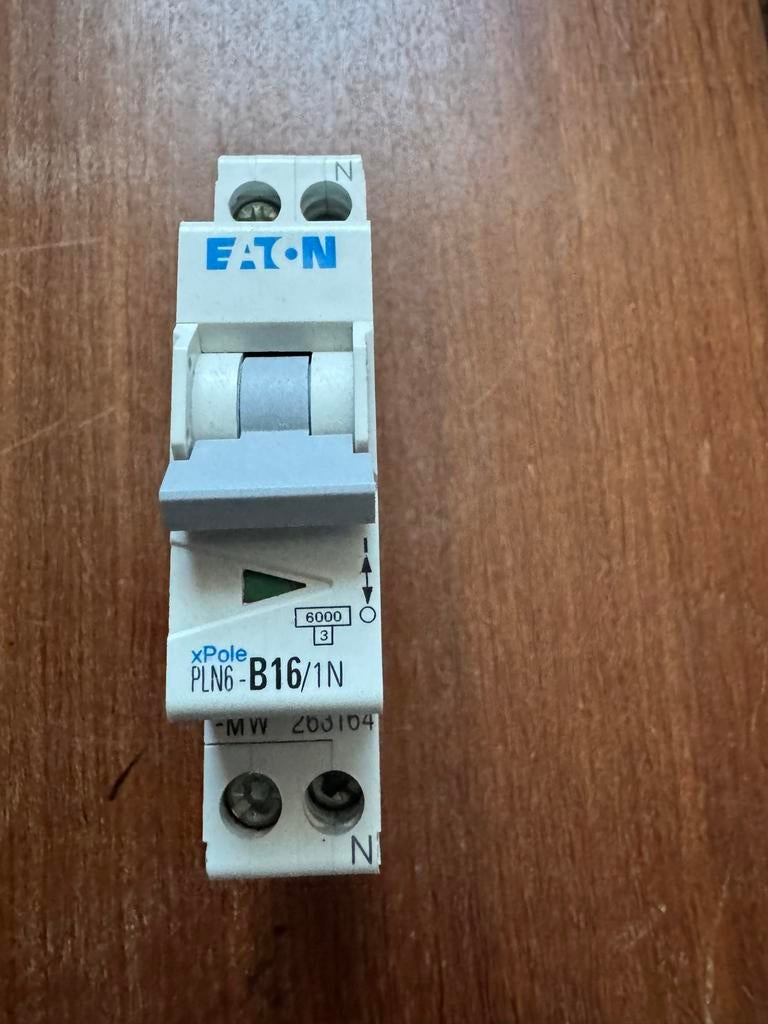 Eaton xPole PLN6-B16/1N en PLN6-B25/1N zekeringautomaten, Ophalen of Verzenden, Gebruikt