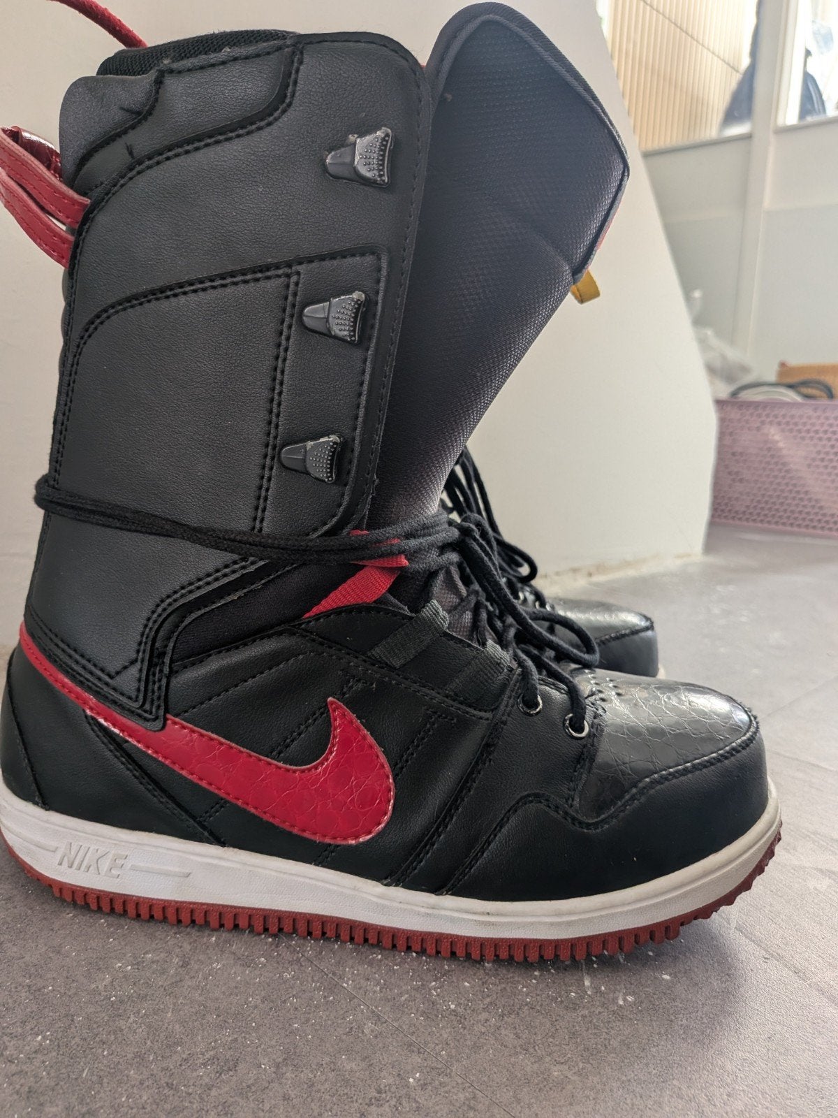 Nike Vapen Snowboard Boots Maat 41 - Zo goed als nieuw, Ophalen of Verzenden, Zo goed als nieuw, Snowboots