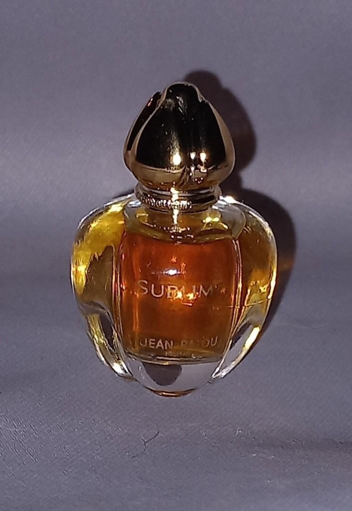 Volle parfum mini Jean Patou Sublime, Verzamelen, Ophalen of Verzenden, Zo goed als nieuw, Miniatuur, Gevuld