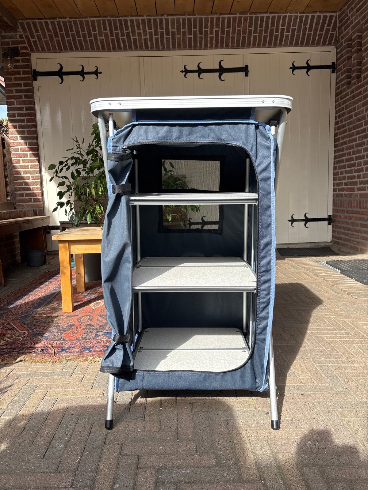 Opvouwbare campingkast met 3 planken en tafelblad, Ophalen of Verzenden, Gebruikt