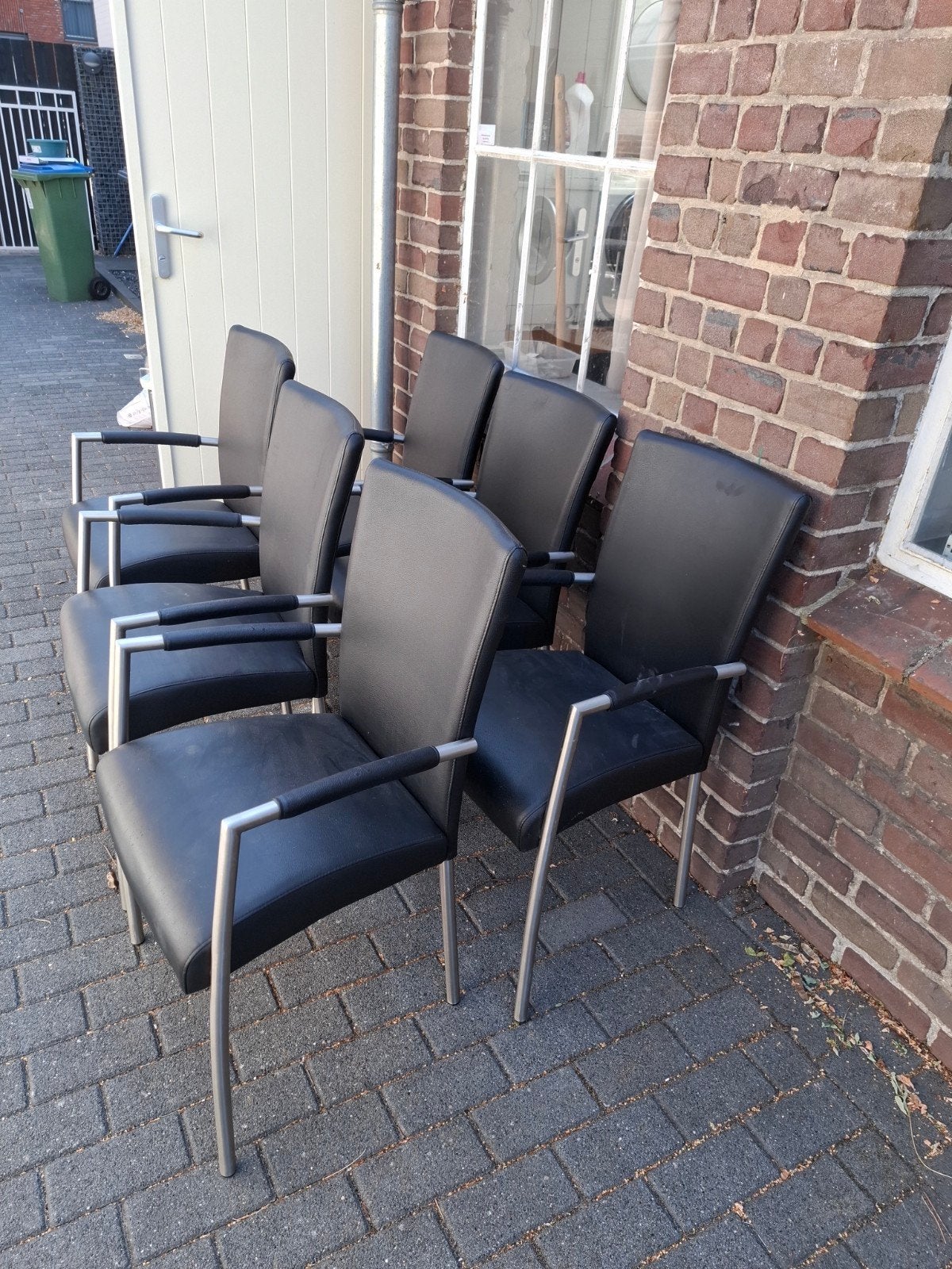 Gratis 6 zwarte stoelen met metalen frame, Ophalen, Gebruikt, Zwart, Modern