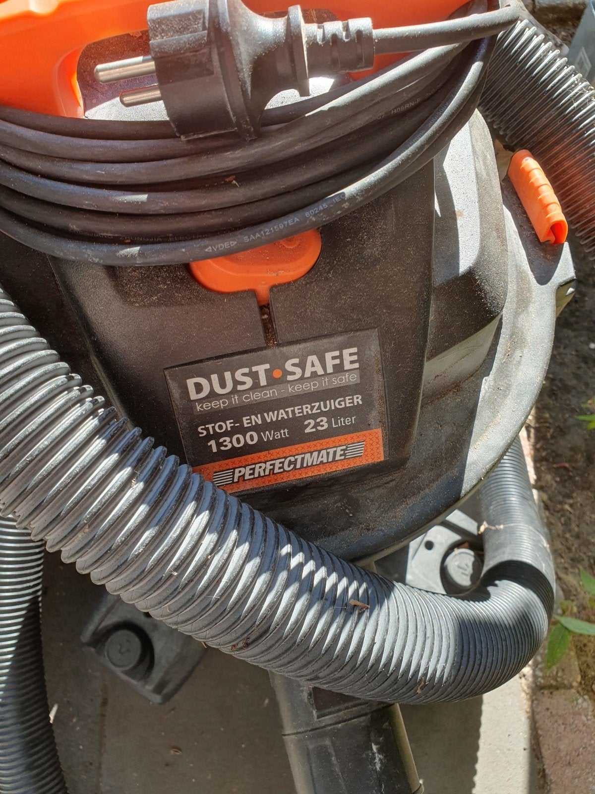 Perfectmate Dust-Safe Stof- en Waterzuiger 1300W, Witgoed en Apparatuur, Stofzuigers, Ophalen, Overige merken, Gebruikt, Industriële stofzuiger