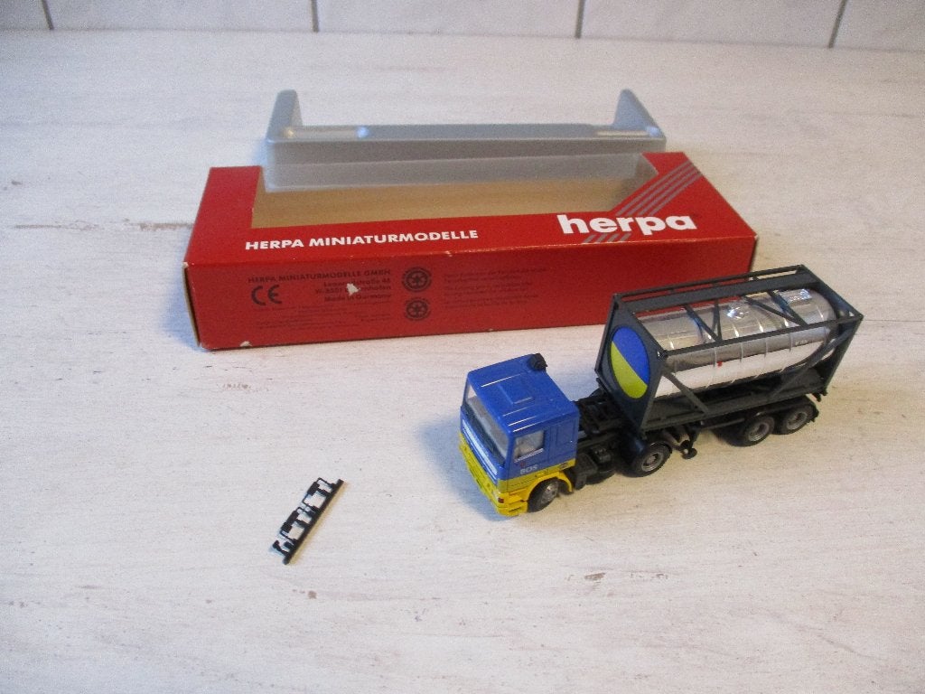 Herpa Daf Bos met Tankcontainer Schaal 1:87, Ophalen, Nieuw, Bus of Vrachtwagen, Herpa