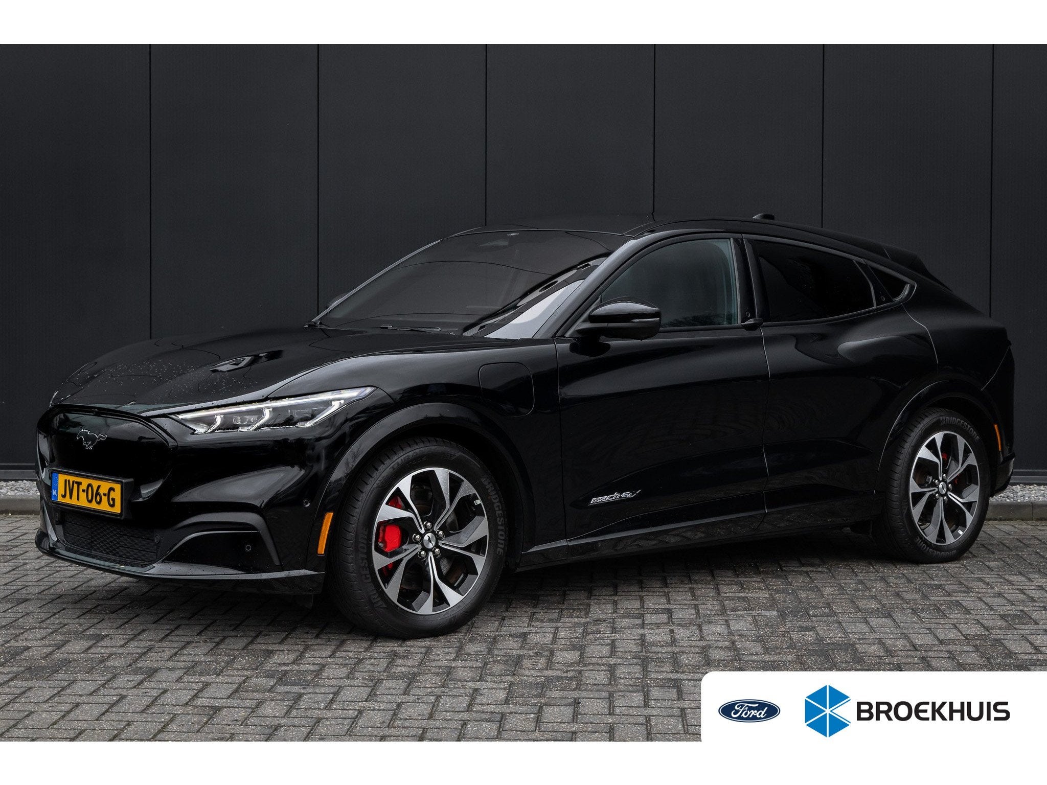 Ford Mustang Mach-E Extended AWD 98 kWh, 12 maanden, 98 kWh, Gebruikt, Zwart