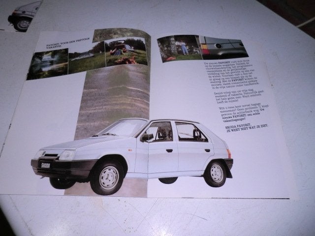 Folder / brochure Skoda Favorit 1991, Importeur, Ophalen of Verzenden, Zo goed als nieuw, Overige merken