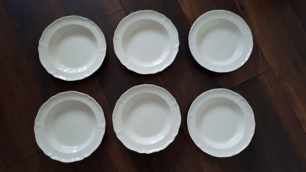 Wedgwood Queen's Plain 6 diepe borden, Huis en Inrichting, Keuken | Servies, Gebruikt, Ophalen of Verzenden, Bord(en), Wedgwood