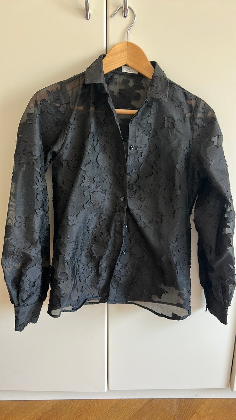 SEY studio prachtige zwarte blouse met voile xs, Ophalen of Verzenden, Zo goed als nieuw, Maat 34 (XS) of kleiner, Zwart