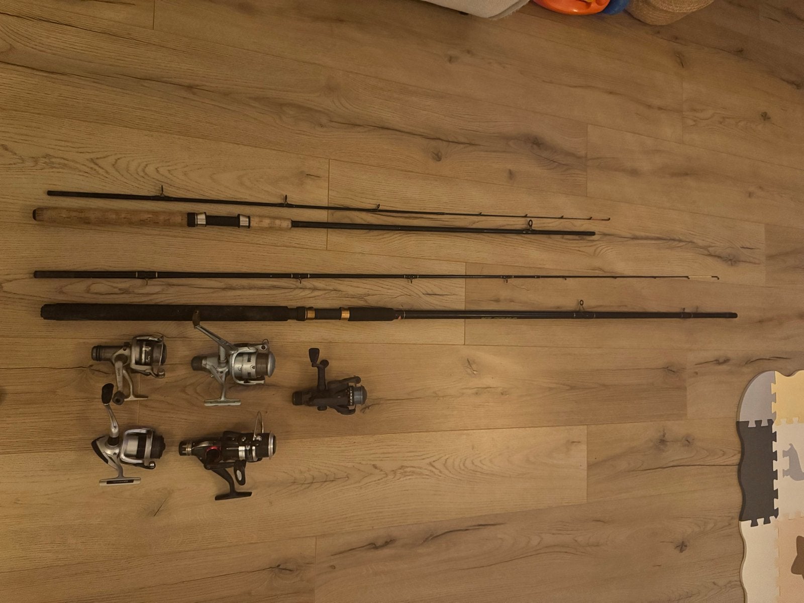 2 Hengels en 5 Molens - Diverse Merken en Types, Ophalen, Gebruikt, Complete hengel