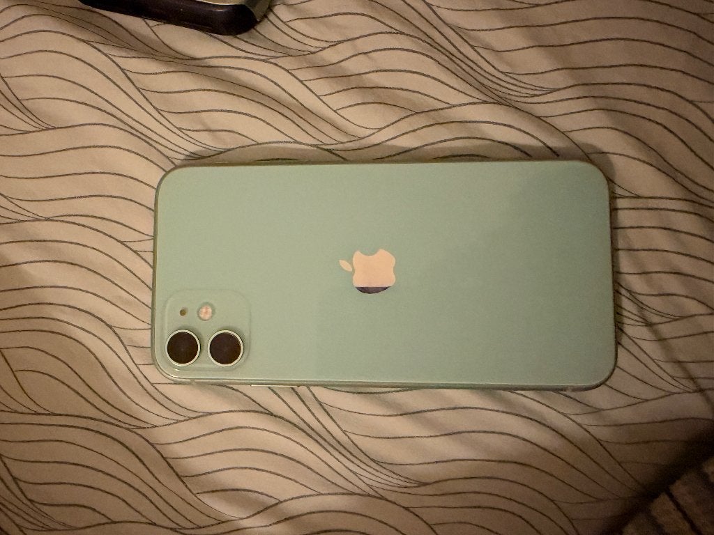 iPhone 11 64 gb green color, Telecommunicatie, Zo goed als nieuw, 64 GB, 90 %, Groen