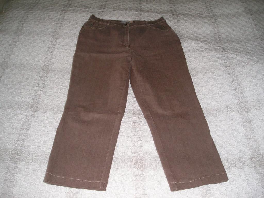 bruine broek Zerres maat 42 - Kurz, Kleding | Dames, Broeken en Pantalons, Ophalen, Bruin, Maat 42/44 (L), Zo goed als nieuw