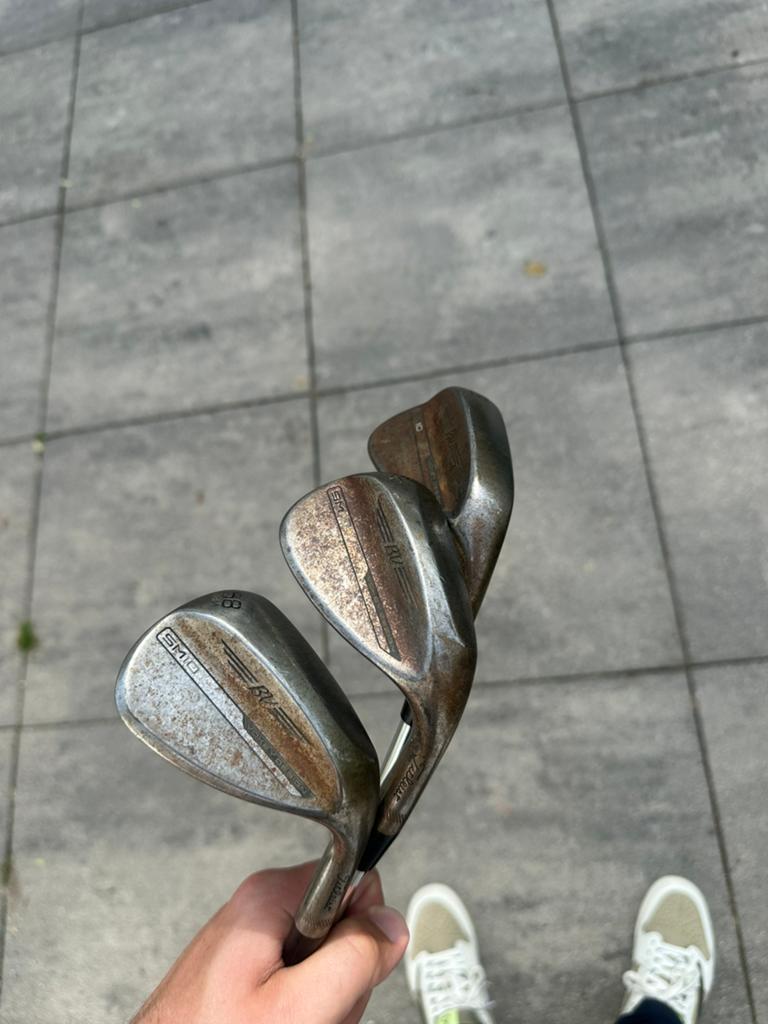 Vokey wedges SM10 Raw | dynamic gold x100 en s400 shaft, Ophalen, Zo goed als nieuw