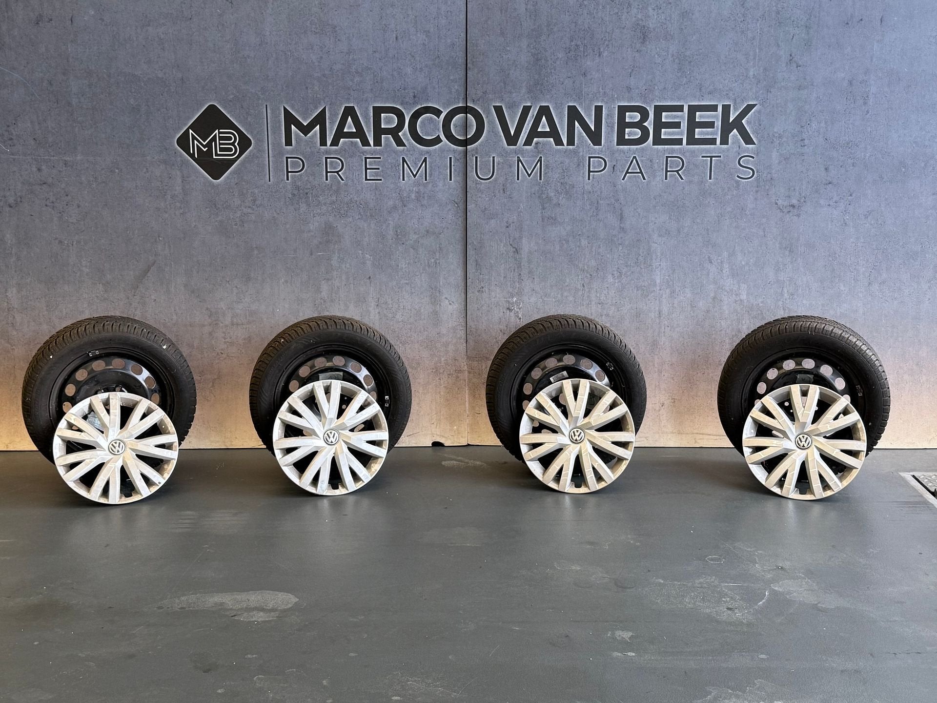 16 Inch winter wielen set Volkswagen Golf 5 6 7, Ophalen, Gebruikt, -, -