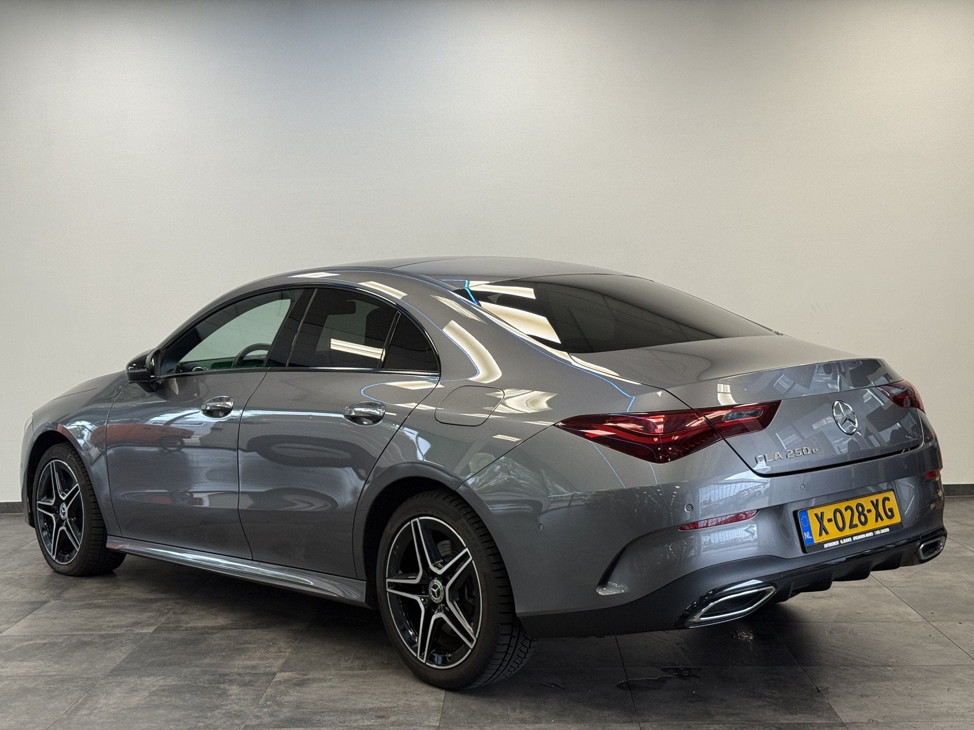 Mercedes-Benz CLA-Klasse 250 e Star Edition Panoramadak Adva, Auto's, Gebruikt, 4 cilinders, 15 kWh, Bedrijf