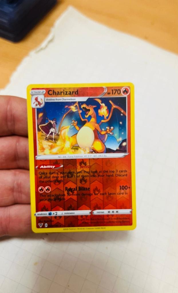 Charizard 025/185 Reverse Holo Vivid Voltage Pokemon, Verzenden, Zo goed als nieuw, Losse kaart, Foil