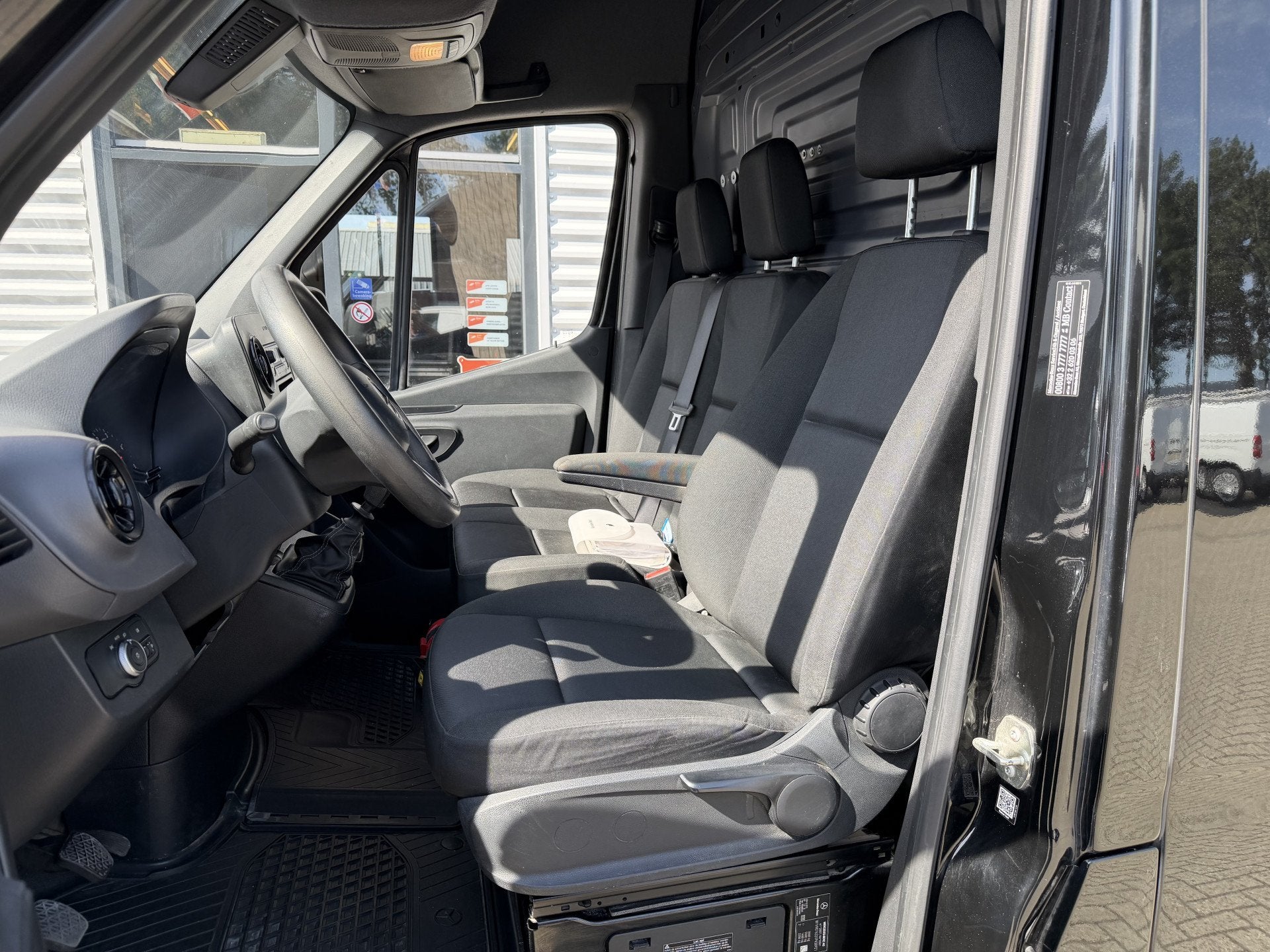 Mercedes-Benz Sprinter 315 1.9 CDI L2H2 RWD Functional / vas, Gebruikt, 4 cilinders, Zwart, Mercedes-Benz