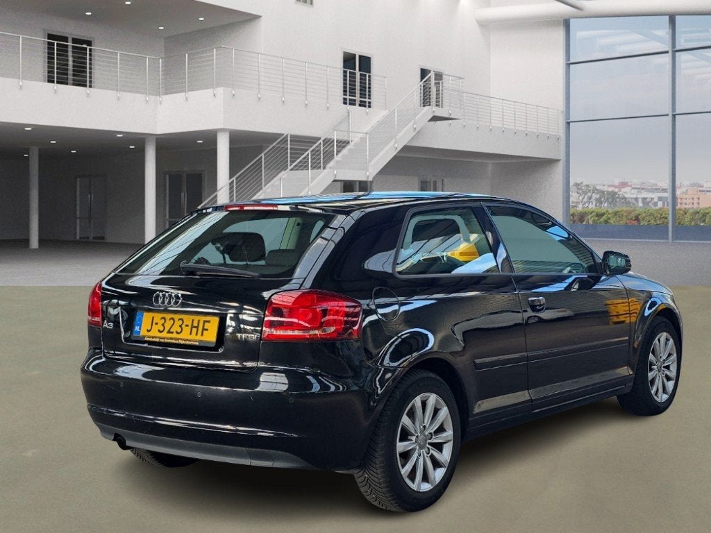 Audi A3 1.2 TFSI Ambition Pro Line Business AIRCO CRUISE PDC, Voorwielaandrijving, Gebruikt, 4 cilinders, Zwart