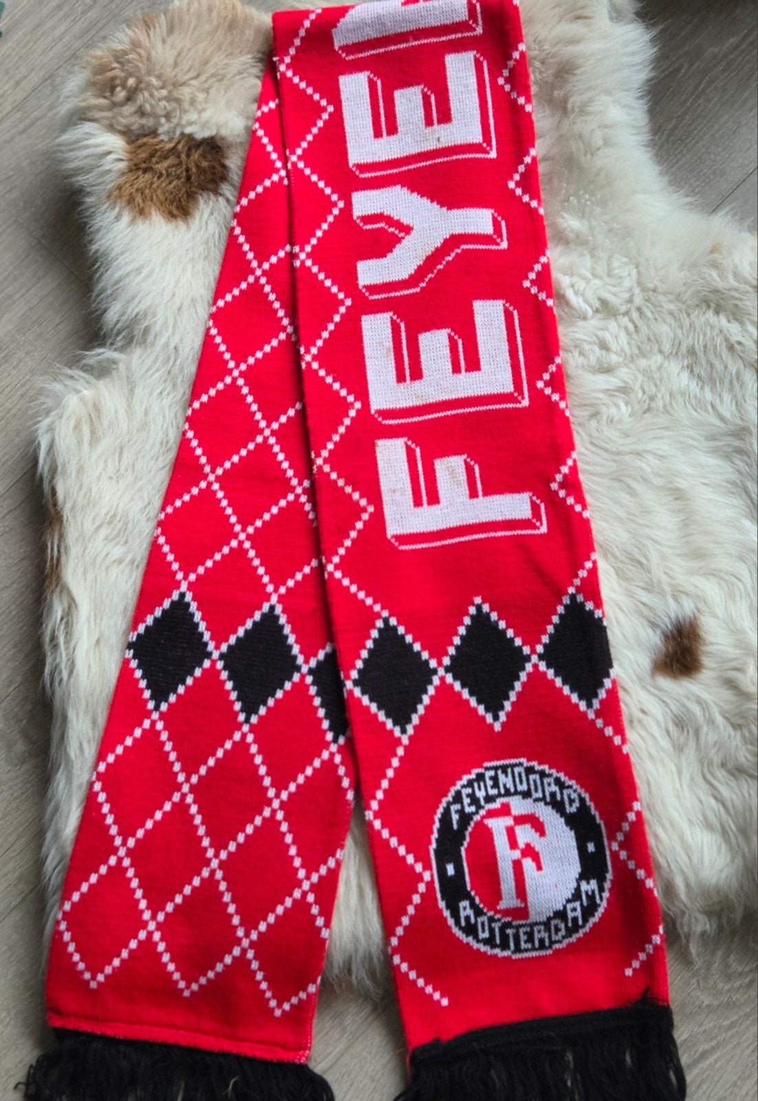 Feyenoord sjaal - Rood, zwart, wit - Zo goed als nieuw, Ophalen of Verzenden, Feyenoord, Overige typen