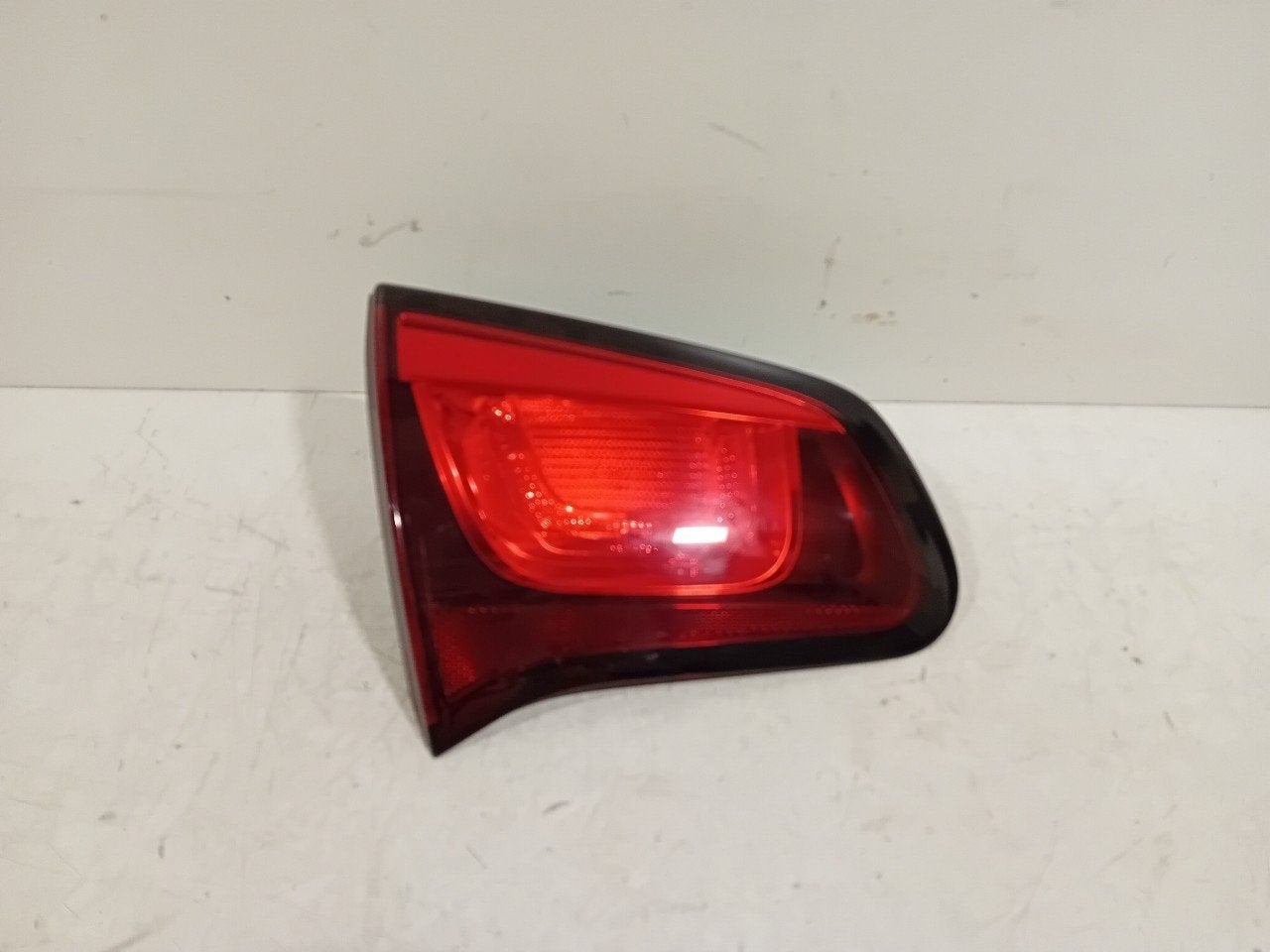 Reflector Citroën C3, Onderdelen@venauto.nl, Van der Ven Autorecycling B.V., Gebruikt, Ettenseweg 76, 4706 PB Roosendaal, The Netherlands