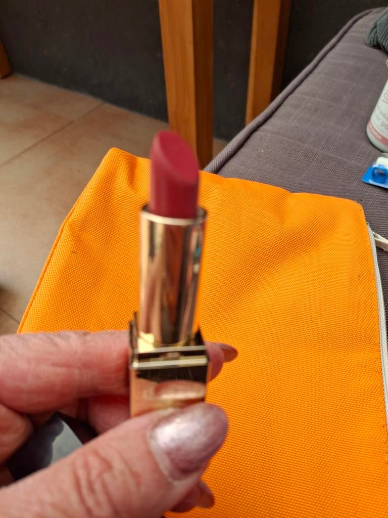 ESTEE    LAUDER  lipstik    ( nieuw ), Ophalen of Verzenden, Nieuw