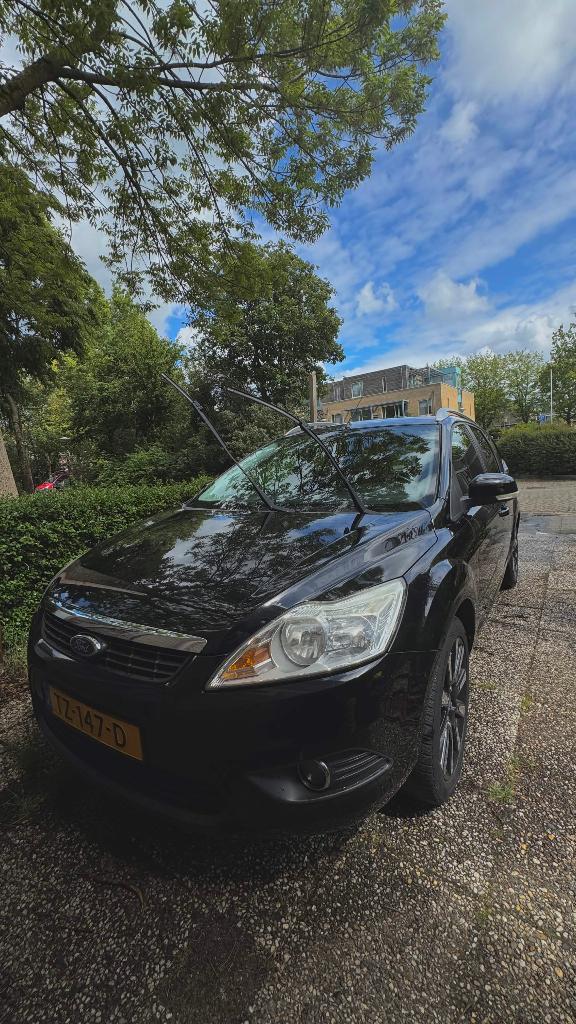 Ford Focus SW Titanium 1.6 16V 85KW Wagon 2009 Zwart, 1596 cc, 15 km/l, 4 cilinders, 635 kg