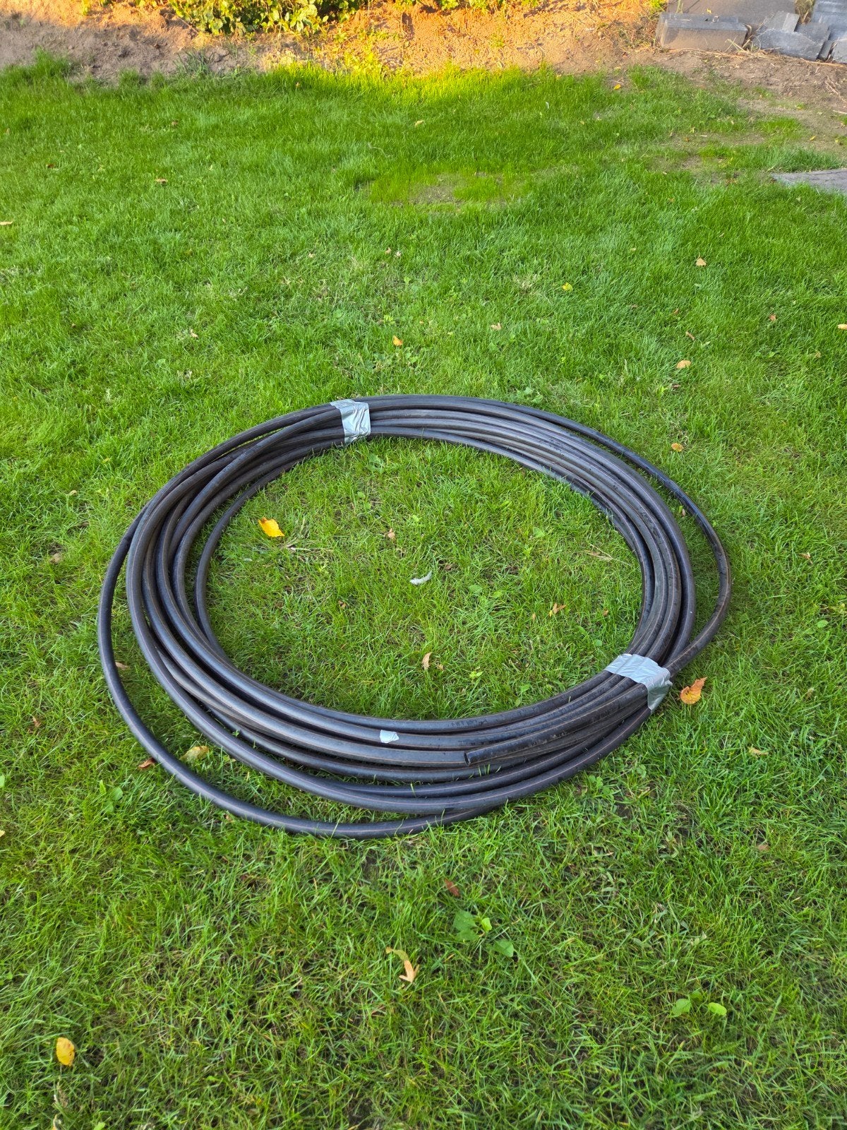 Tyleenslang 25mm LDPE a 40 meter + rest, Ophalen, Zo goed als nieuw, Tuinslang