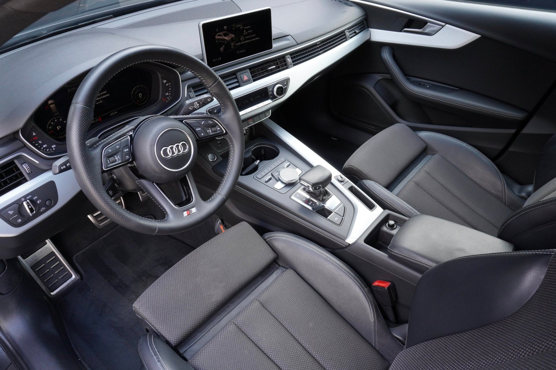 Audi A4 Avant 1.4 TFSI Pro S-Line Trekhaak|Virtual|Stoelverw, Auto's, Gebruikt, 4 cilinders, 150 pk, 1390 kg
