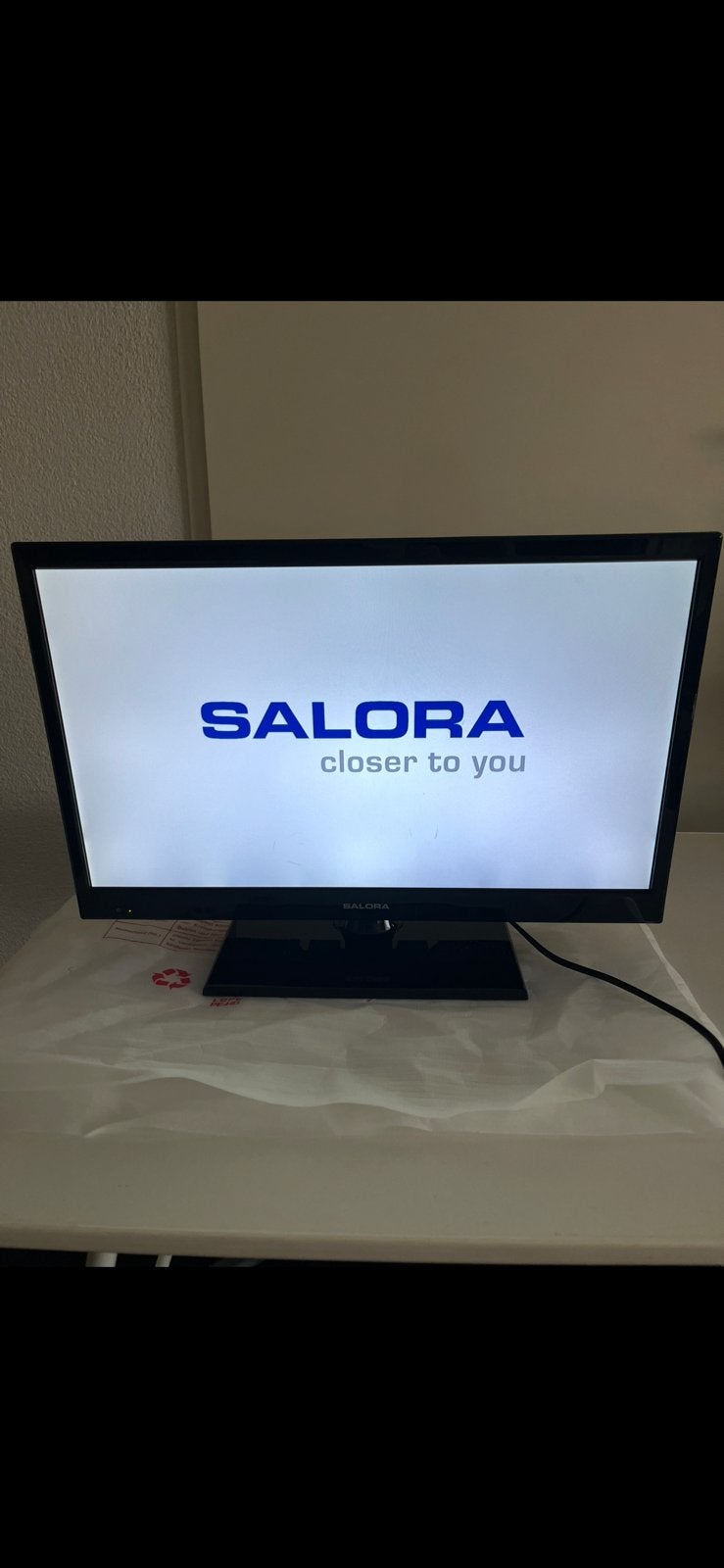 FHD Led TV 22’’ inch SALORA, LED, 50 Hz, Zo goed als nieuw, Ophalen