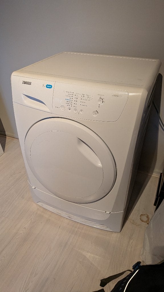 Zanussi Lindo100 Condensdroger (7kg) – Type ZDP7200NW, Witgoed en Apparatuur, Wasdrogers, Ophalen, 6 tot 8 kg, Gebruikt, Voorlader