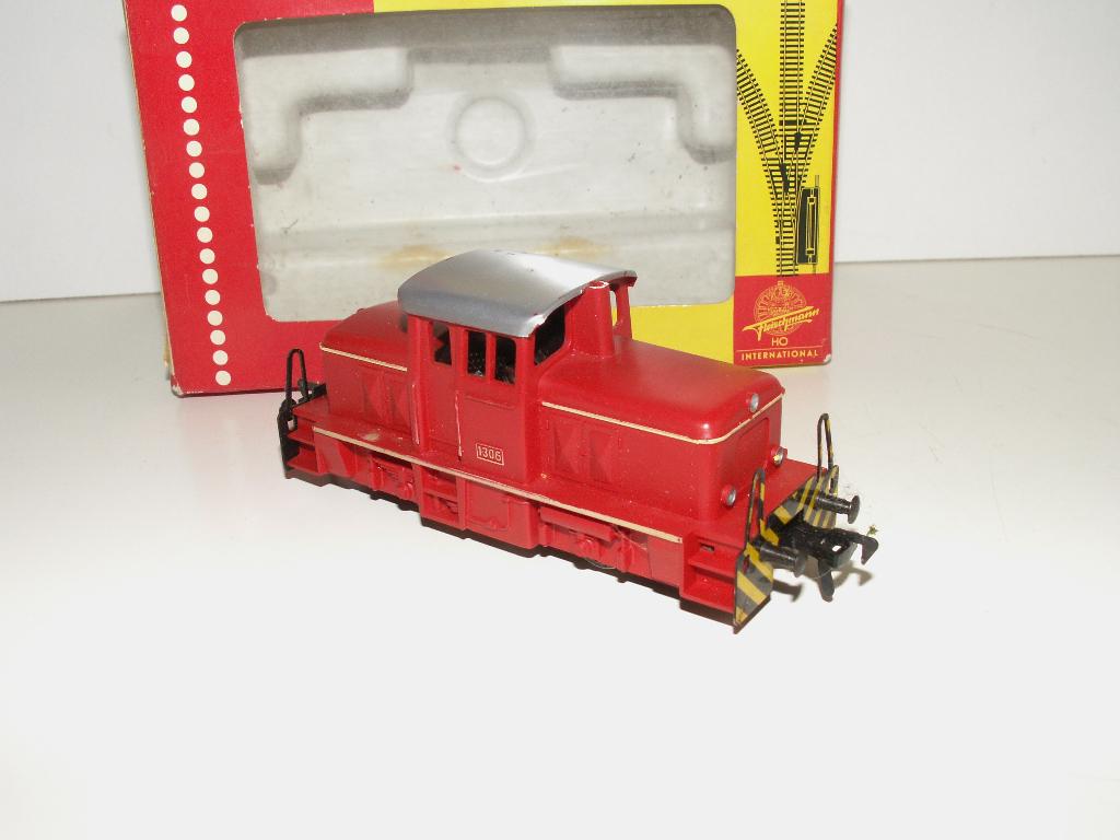 Fleischmann 1306 rood diesellocje met ovp, Hobby en Vrije tijd, Modeltreinen | H0, Gebruikt, Fleischmann, Ophalen of Verzenden